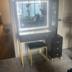 Beauty Vanity 