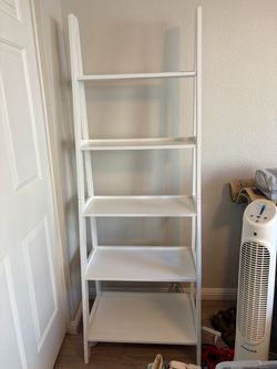 White 5 Freestanding Book or Display Shelf