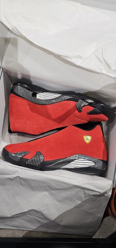Jordan 14 Retro Ferrai