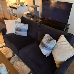 Couch Blue 