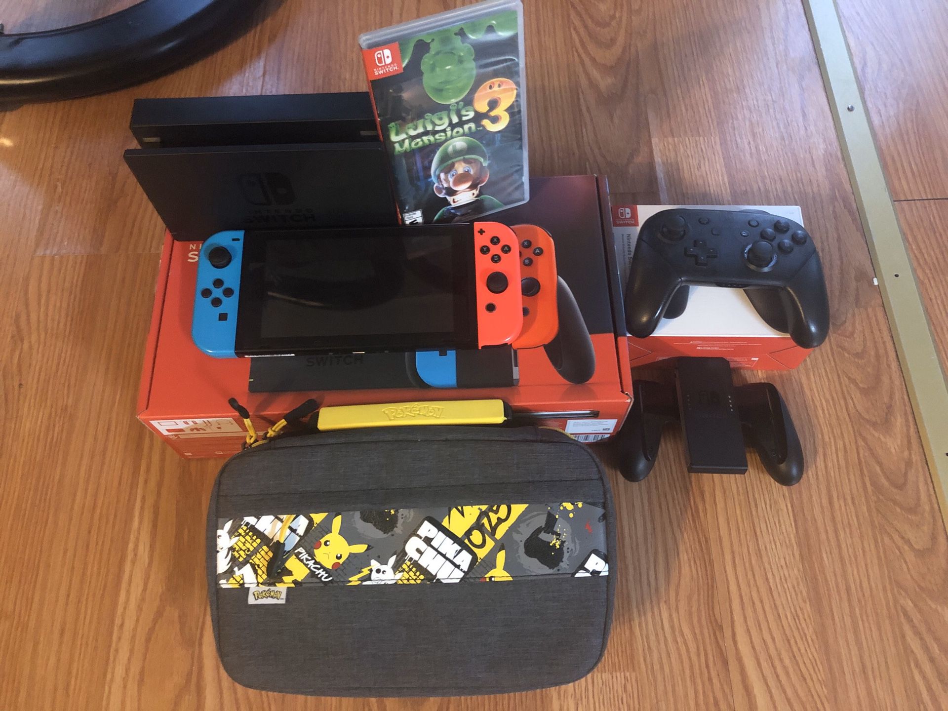 Nintendo switch v2 with pro controller and carrying case along with 5 games!