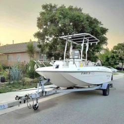 2018 Bayliner 18ft Fishing Boat Work Good Brand New Tires I Have The Chair For On Front The Boat So You Can Seat On Fishing And Cushions For Boat 