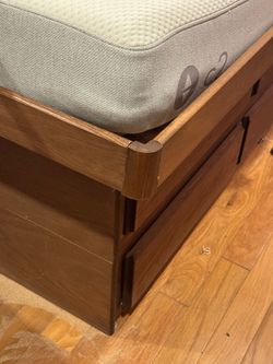 Platform bed