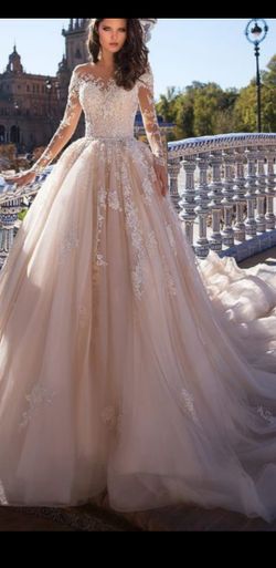 Wedding dress and crown