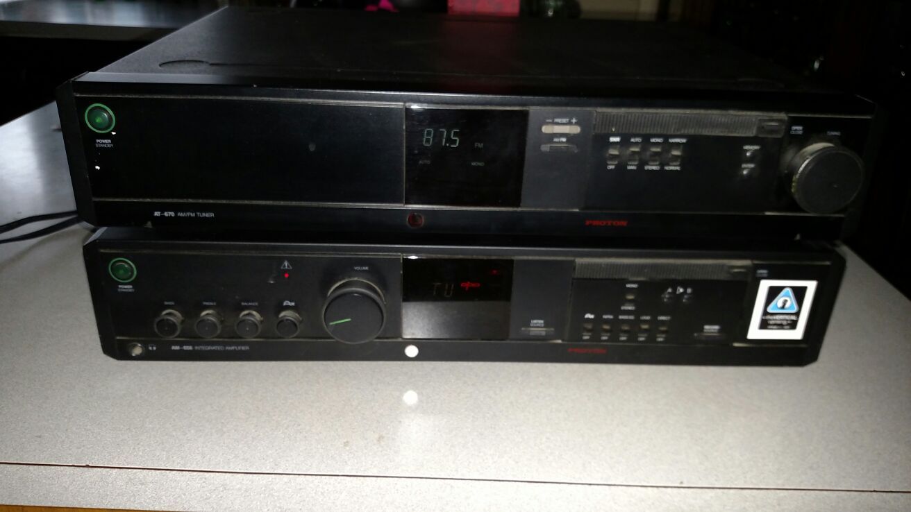 Vintage Proton Stereo amp and Tuner Am-656 AT-670