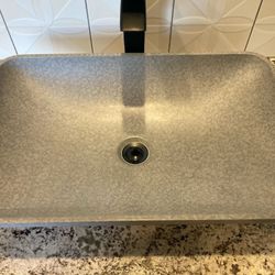 2 Vigo Vessels - Sink