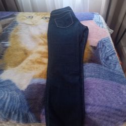 Levis 