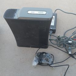 Xbox 360 20 G HDD Complete System  No Games 