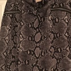 Micheal Kors Skirt  / Size 8