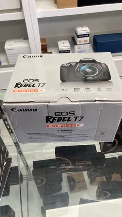 Canon Rebel T7 18-55 mm Kit