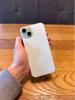 iPhone 15 Plus