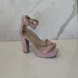 Quipid Anklestrap open toe dusty Pink faux Suede Women's Platform Heels size 8