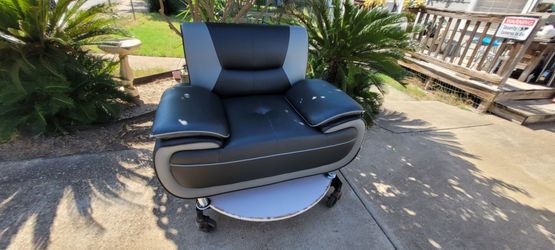 FAUX LEATHER SINGLE ARMCHAIR