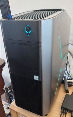 Alienware Aurora R7 gaming desktop