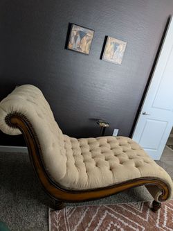 Chaise lounge wood chair