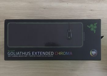 RAZER GOLIATHUS EXTENDED RGB DESK MAT!