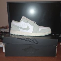 Air Jordan 1 Low SE Size 14