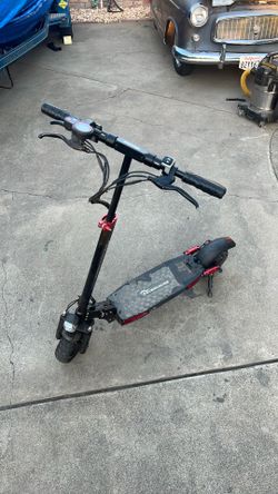 Electric scooter comes with charger