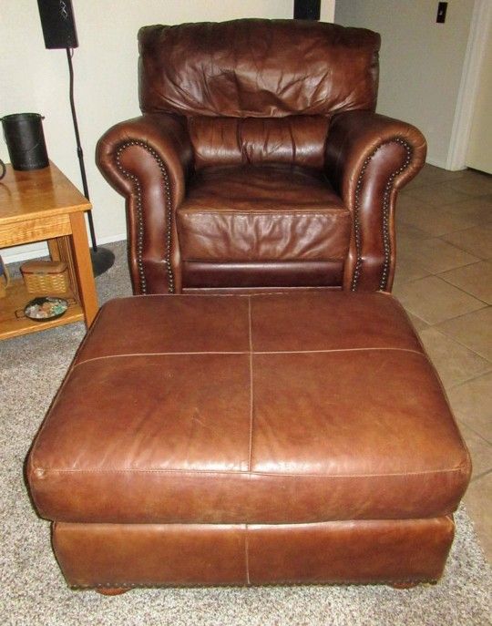 RoomStore Cimmaron Leather Chair And Ottoman 