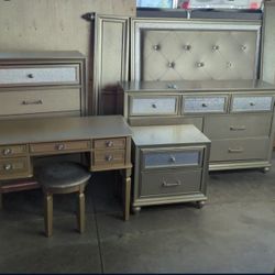 Dresser Set - Mirror - Check Out My Profile For More Items 