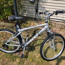 Gt Timberline Mens Mountain Bike ( Price Is Negotiable)