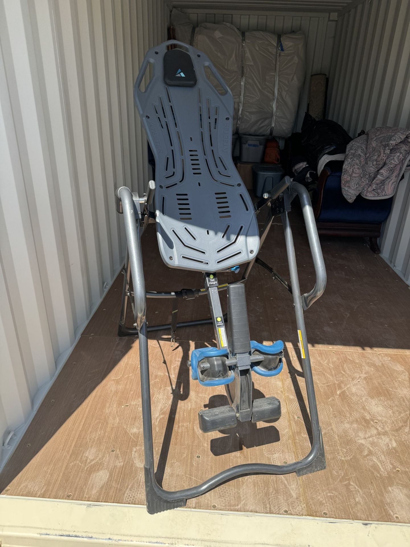 Inversion table