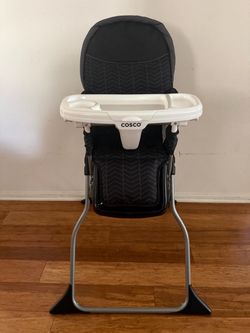 LIKE NEW! Baby High chair