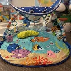 Disney Baby Finding Nemo Mr. Ray Ocean Lights & Music Activity Play Gym