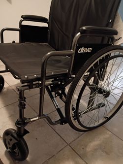 Drive Medical Bariatric  Wheelchair