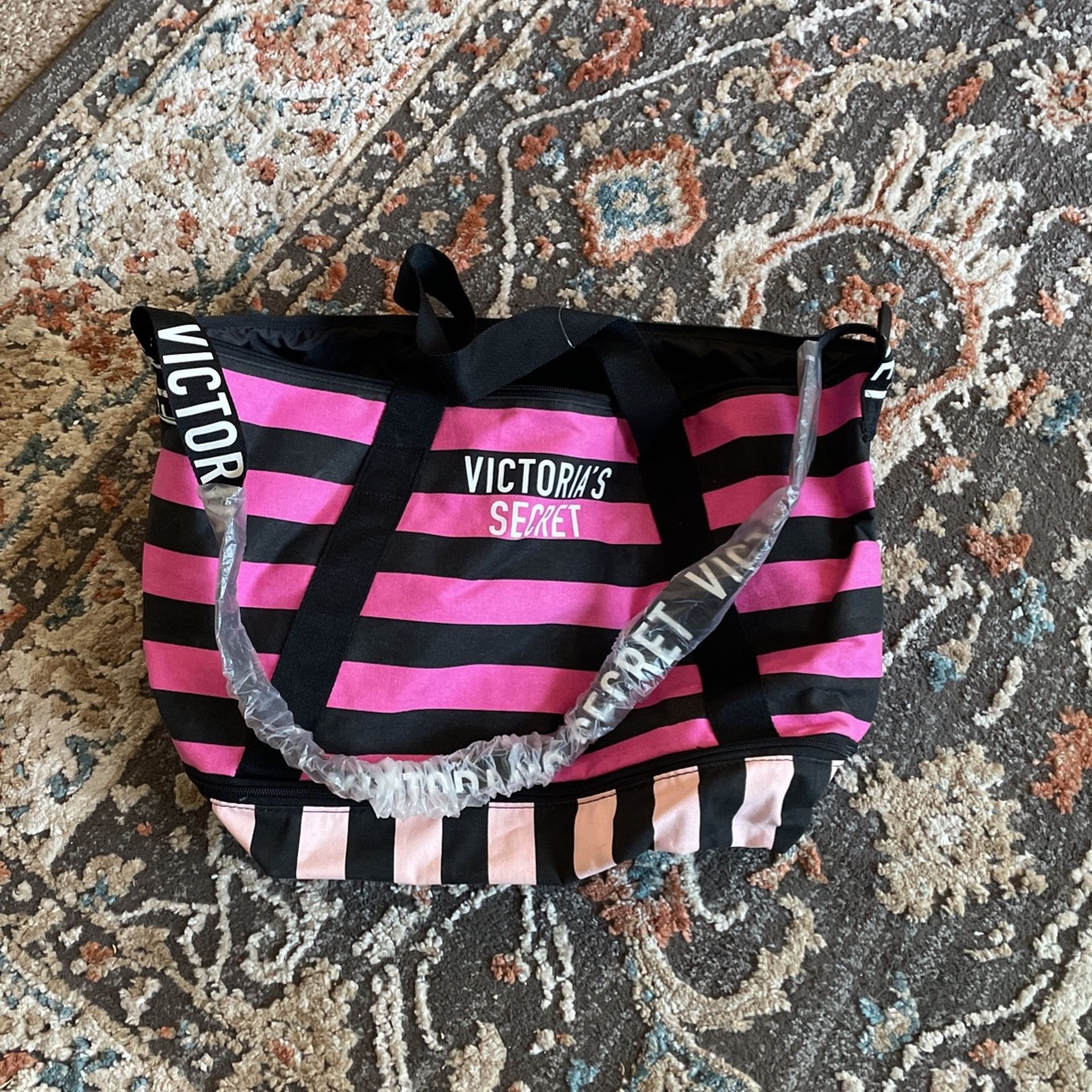 Victoria Secret Duffle Gym Bag