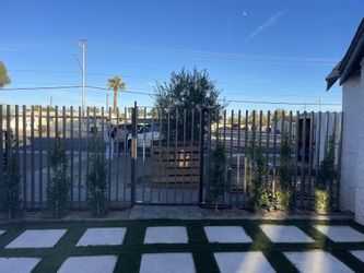 Metal Gate,