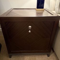 Modern Solid Wood Accent Cabinet Nightstand Side Table