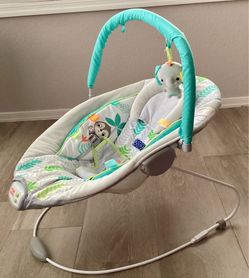 Bright Starts Jungle Vines Theme Comfy Baby Bouncer – Vibrating Infant Bouncing Bouncy Seat  Removable Toy Bar
