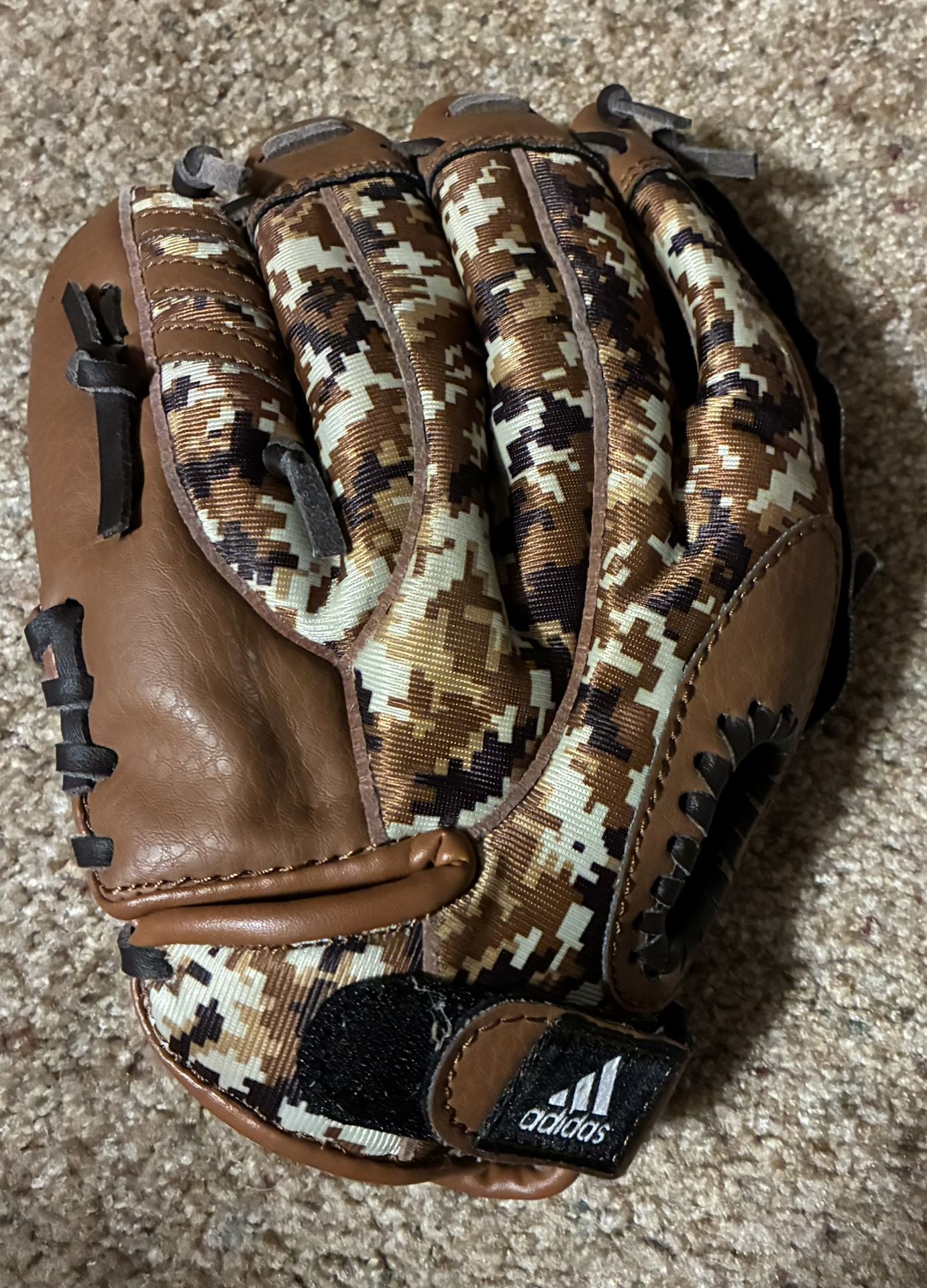 Adidas Youth Baseball Glove