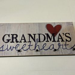 Grandma's Sweethearts Sign EUC 