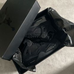 jordan 4s black cats brand new never worn