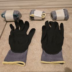 Work  Gloves - Different Sizes - $3 
