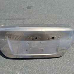 Nissan Versa Trunk 