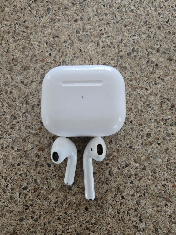 Apple Airpods Imcomplete, 2 Diferent Gen, With 1 Dock Base