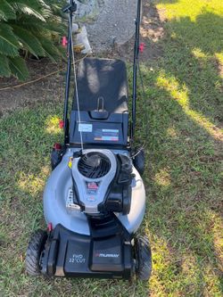 Murray
21 in. 140 cc Briggs and Stratton Walk Behind Gas Push Lawn Mower with Height Adjustment and with Mulch Bag