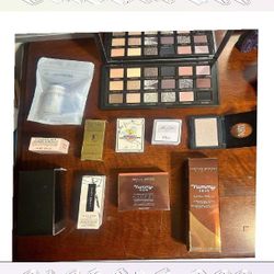 get resource Awaken Your Creative Powers with Pro Makeup Artist Toolkit