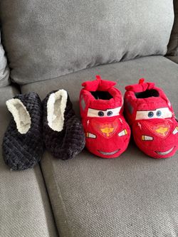 Mcqueen slippers and black slippers