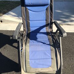 Timber Ridge Folding Lawn Chair