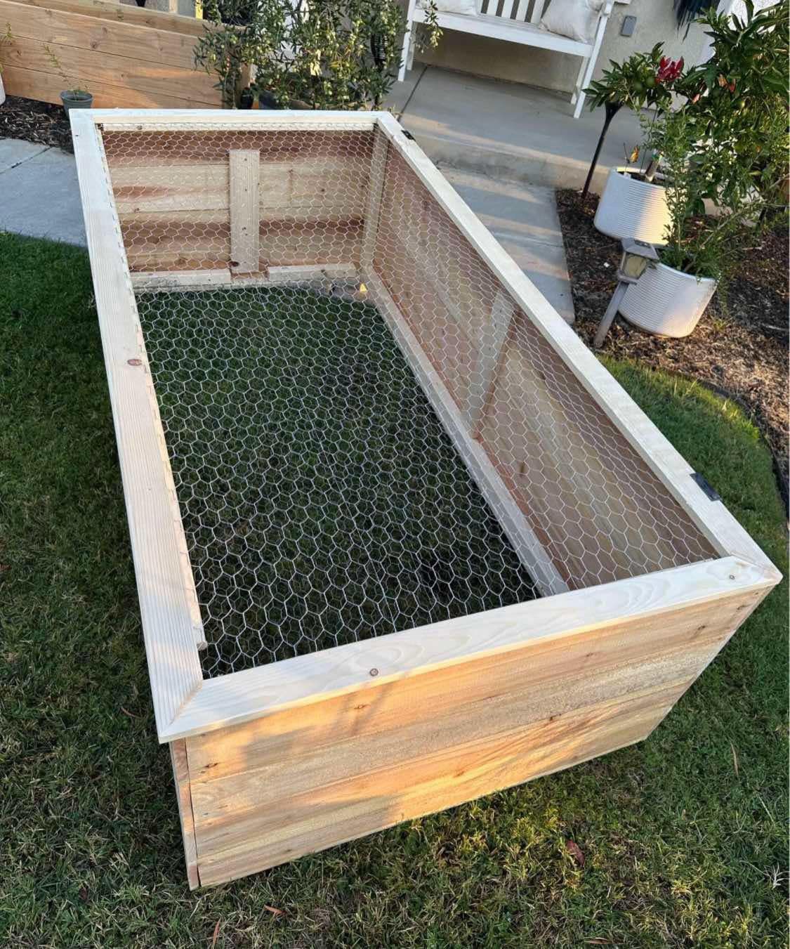 Custom Order Best Most Beautiful Cedar Redwood Planter Box Garden Bed Restaurant Privacy Wood wall