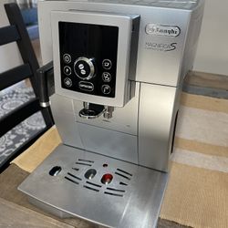 DeLonghi Automatic Espresso Machine