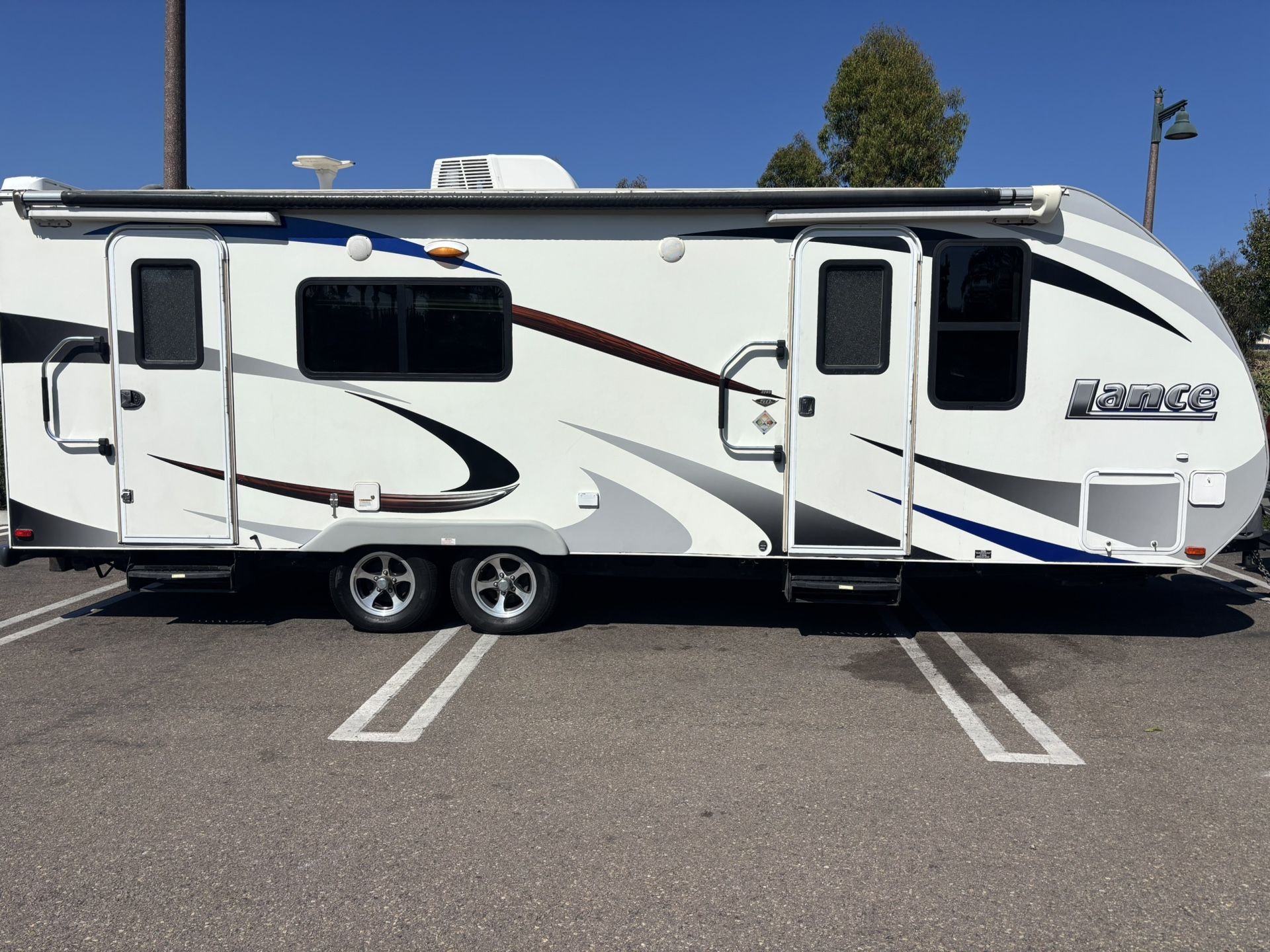 2015 Lance 2285