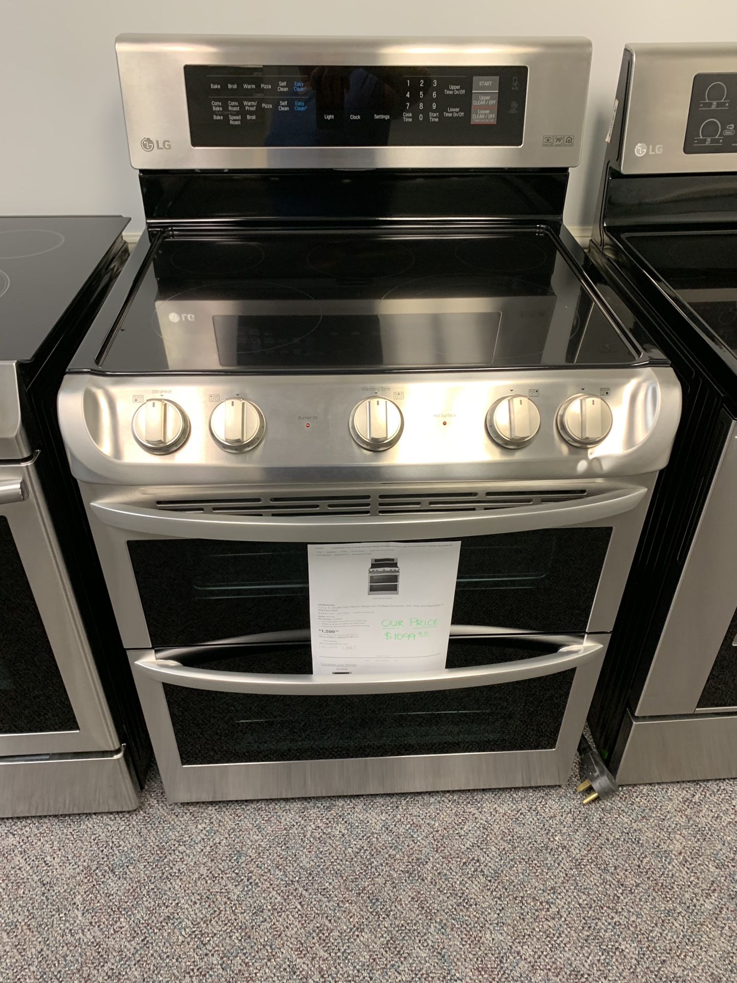 MEW SCRATCH AND DENT LG STAINLESS 5 BURNER GLASS TOP STOVE WITH DOUBLE CONVECTION OVEN