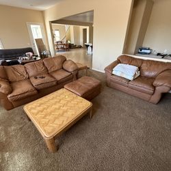 Leather Living Set & Coffee Table 