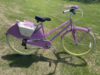 Almost new, Huffy cruiser bike 7 speed with bag