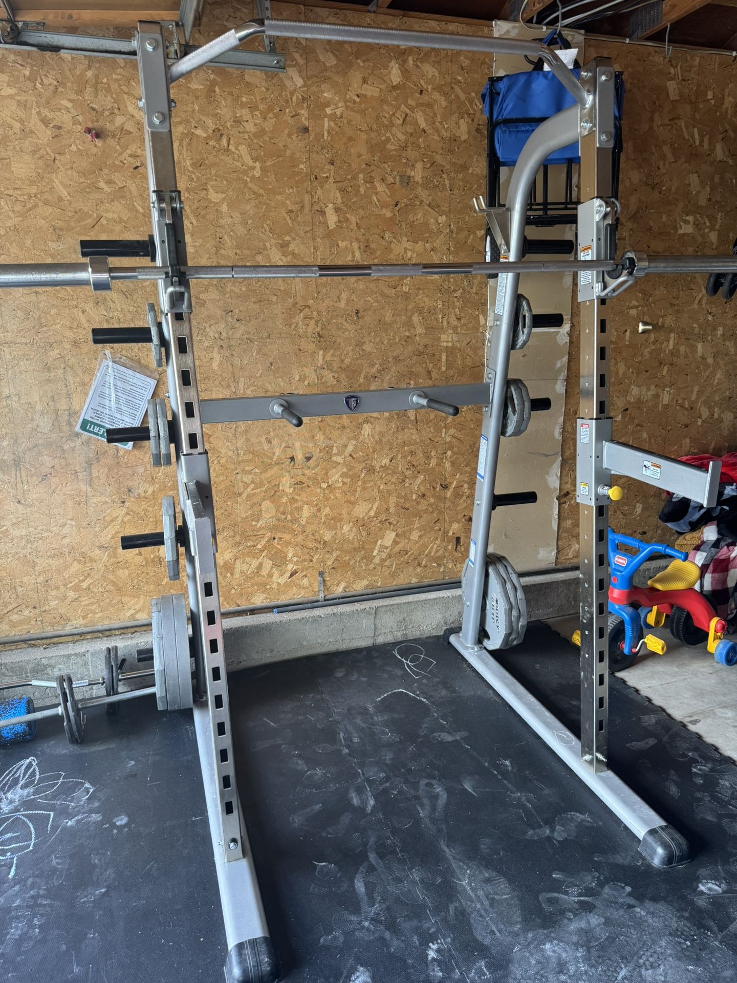 Squat Rack With Power Cage
